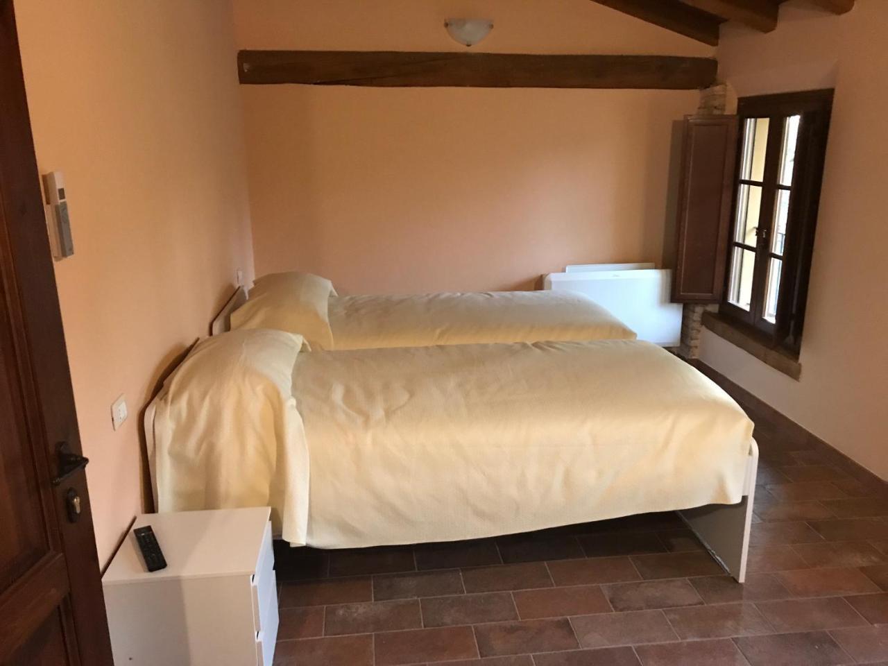 Agriturismo Podere Casino Mezzolara Cameră foto